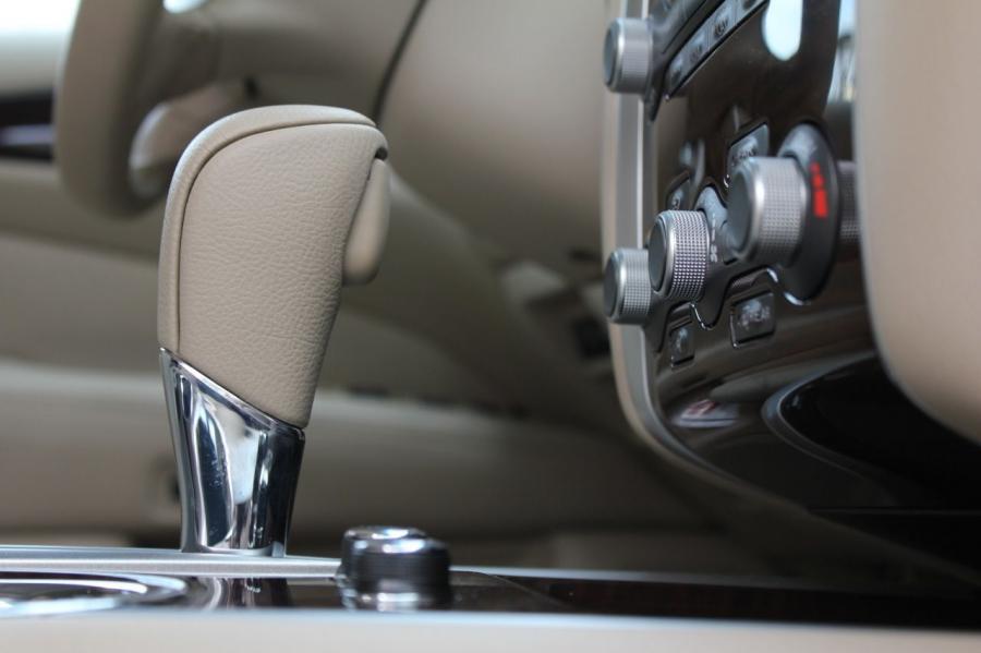  Nissan Pathfinder 2013 года  (фото 28 из 141)
